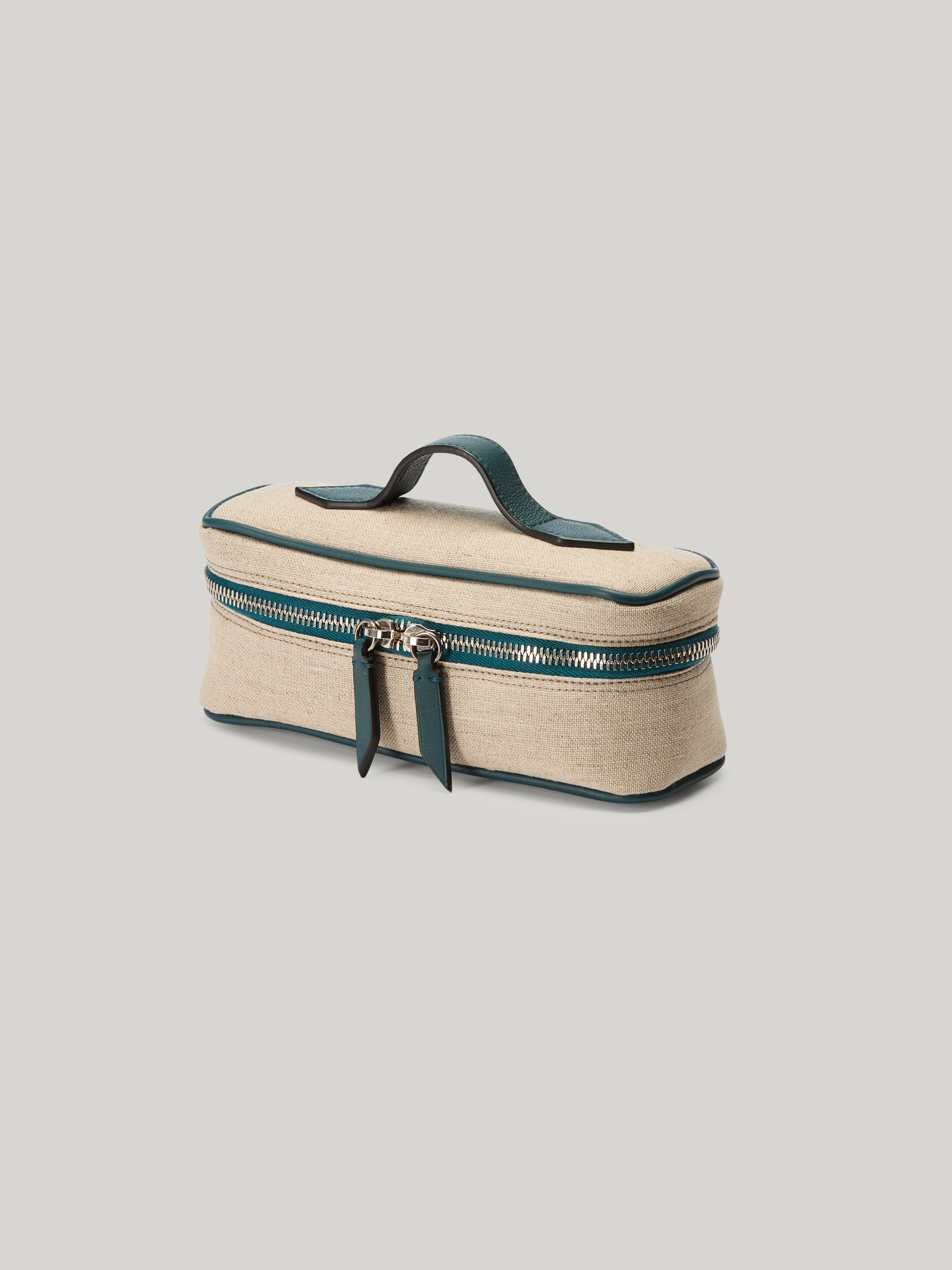 Maybourne x Métier One Day Toiletry Bag